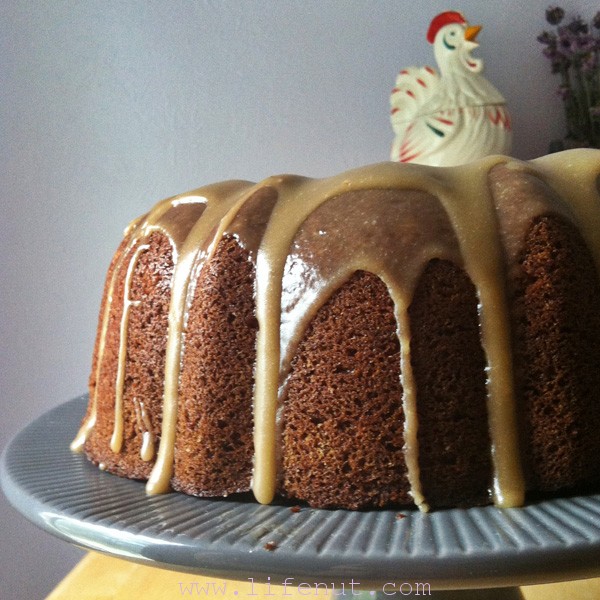 Ginger Ale Cake with Caramel Glaze « Lifenut